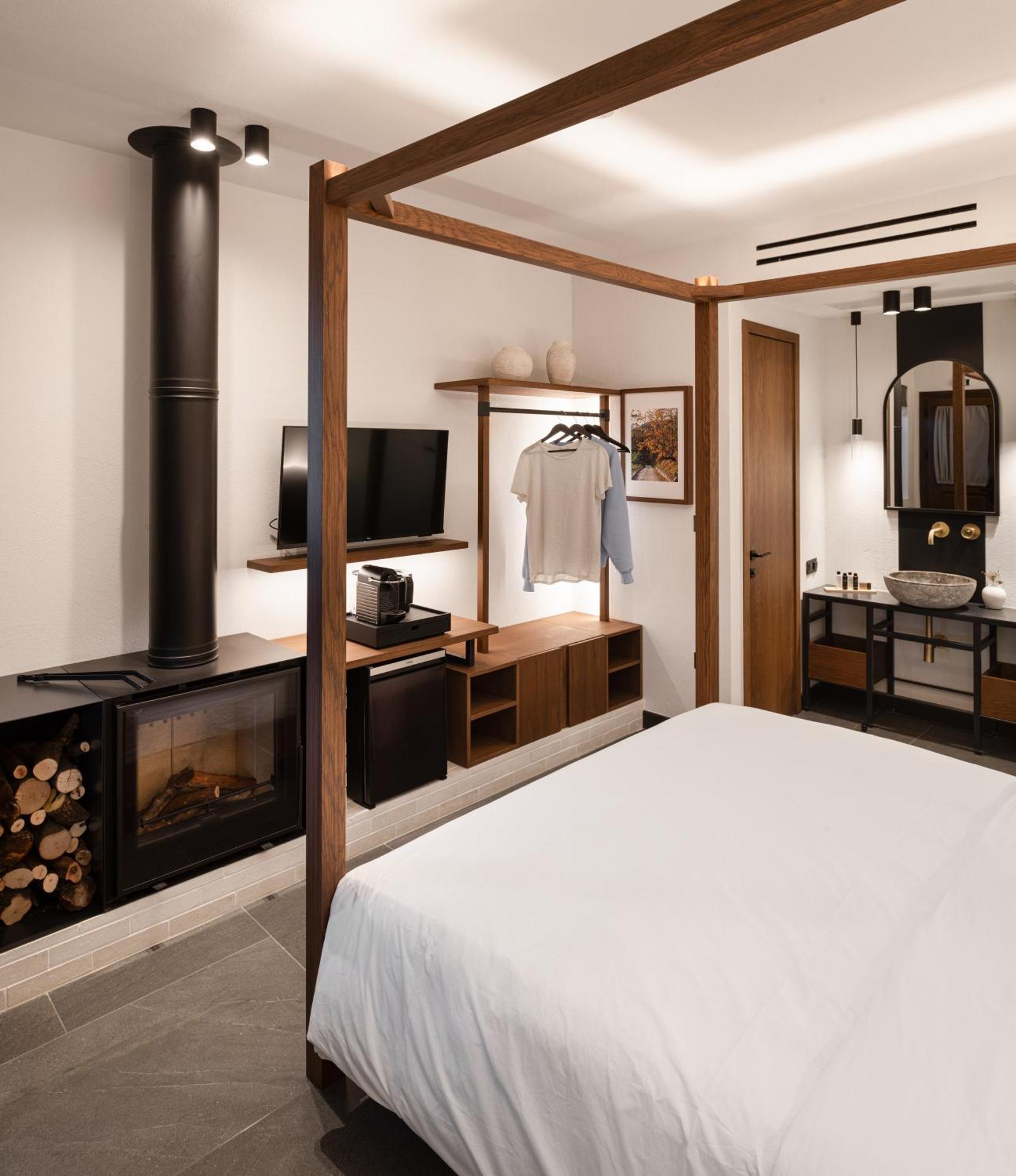 Unedo All Seasons Boutique Hotel Palaios Panteleimonas Eksteriør billede