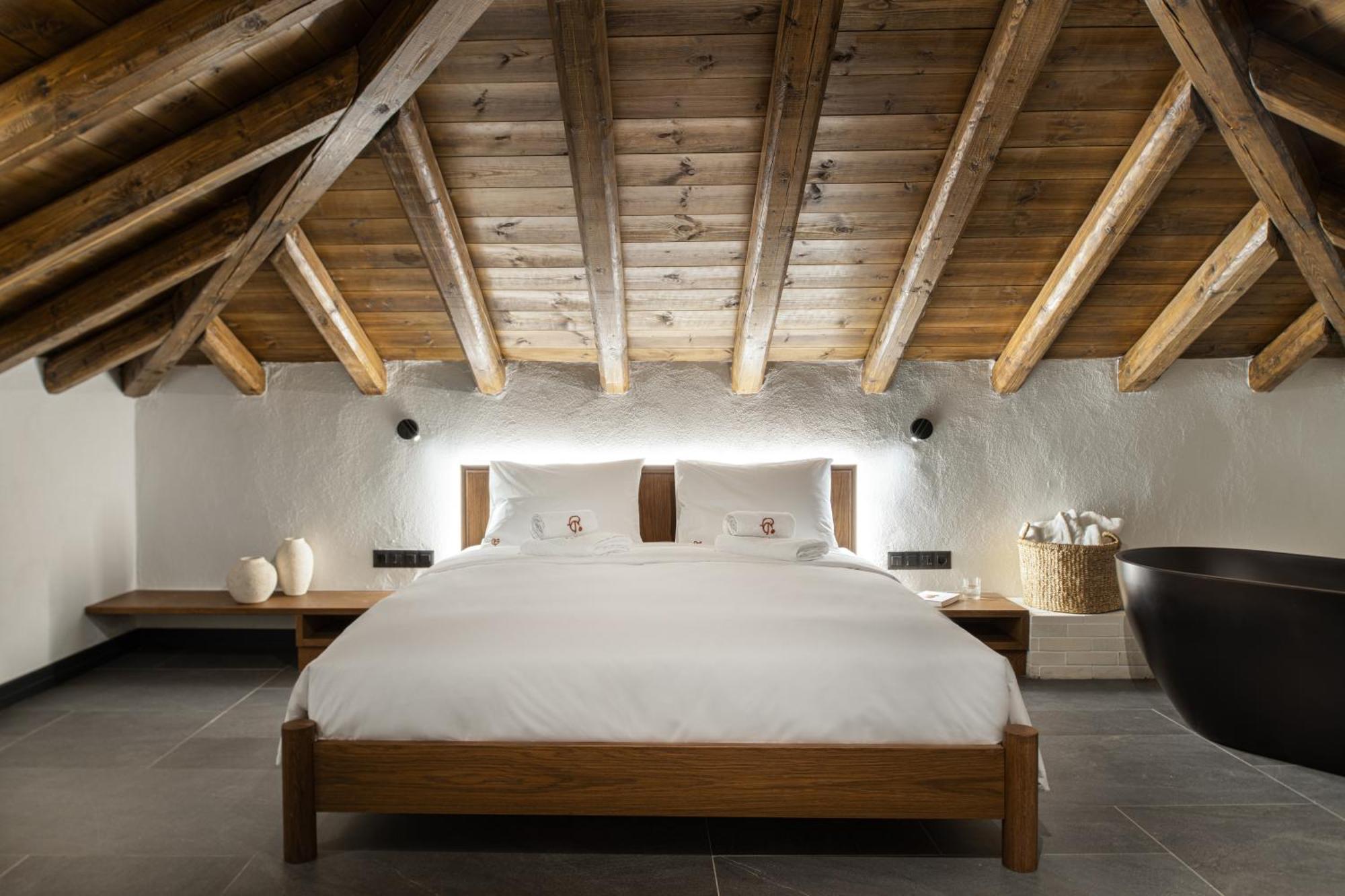 Unedo All Seasons Boutique Hotel Palaios Panteleimonas Eksteriør billede